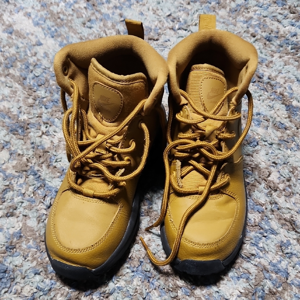 ACG Nike Kids Tan Boots